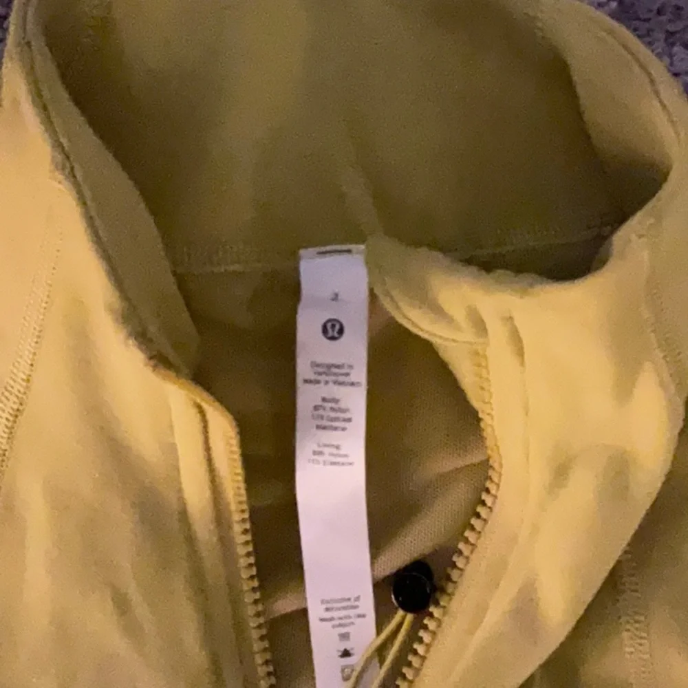Lululemon Athletica Define Jacket - Picture 2 of 6
